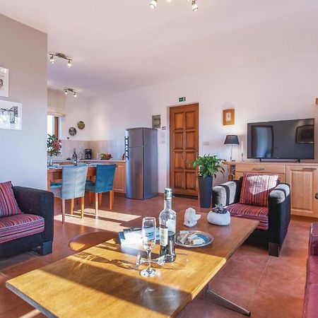 Beautiful Home In Bale With Kitchen Eksteriør billede